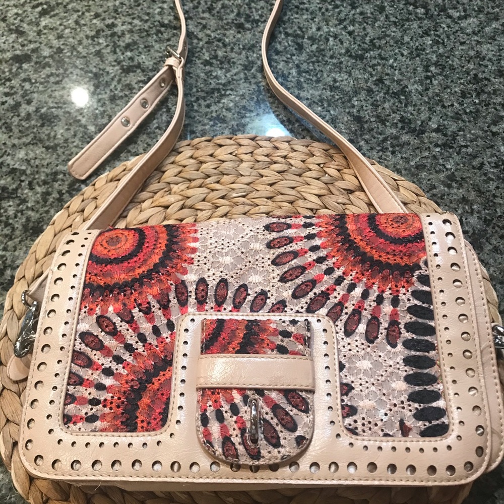 Bag (cross bag) or use as clutch